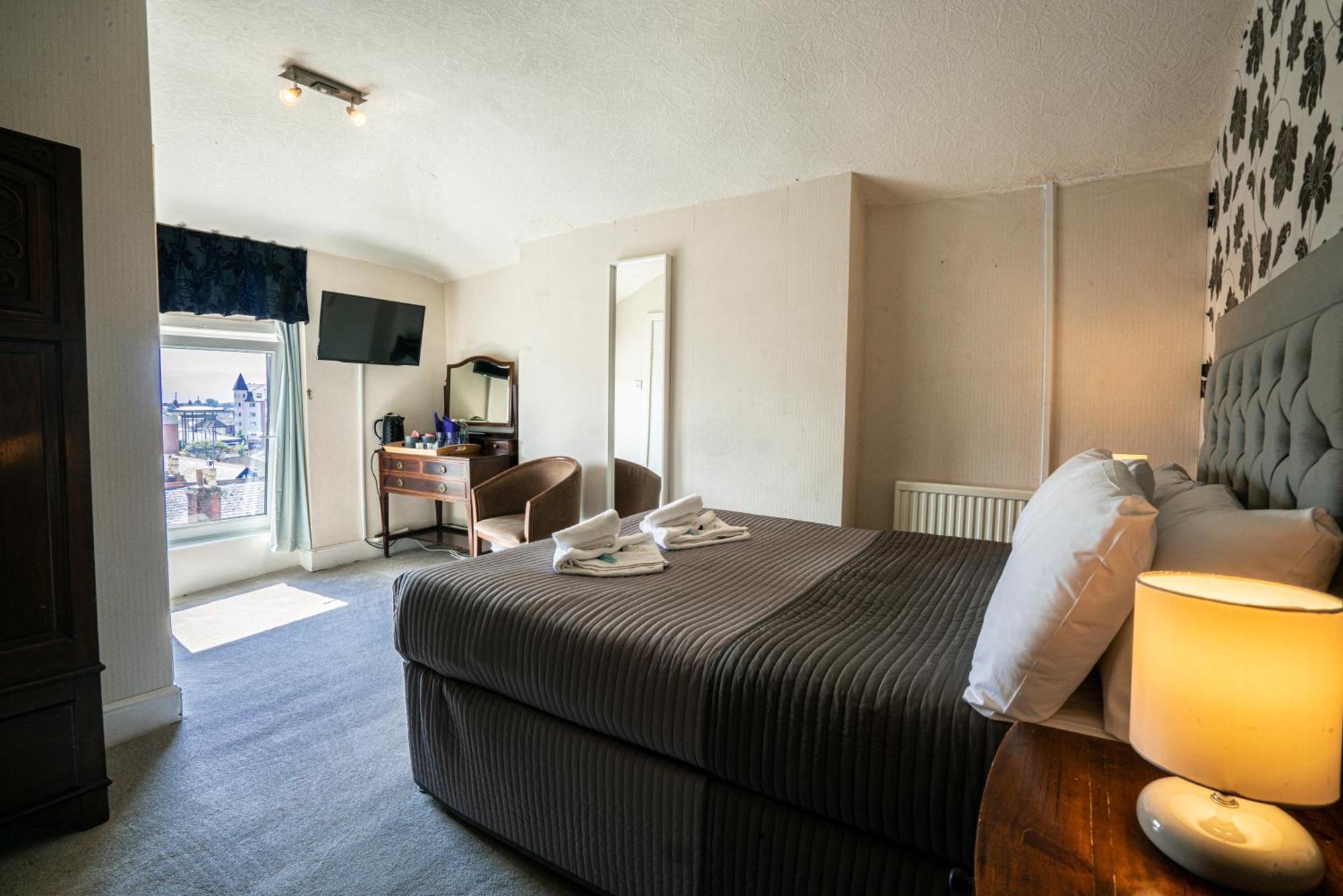 Hotel The